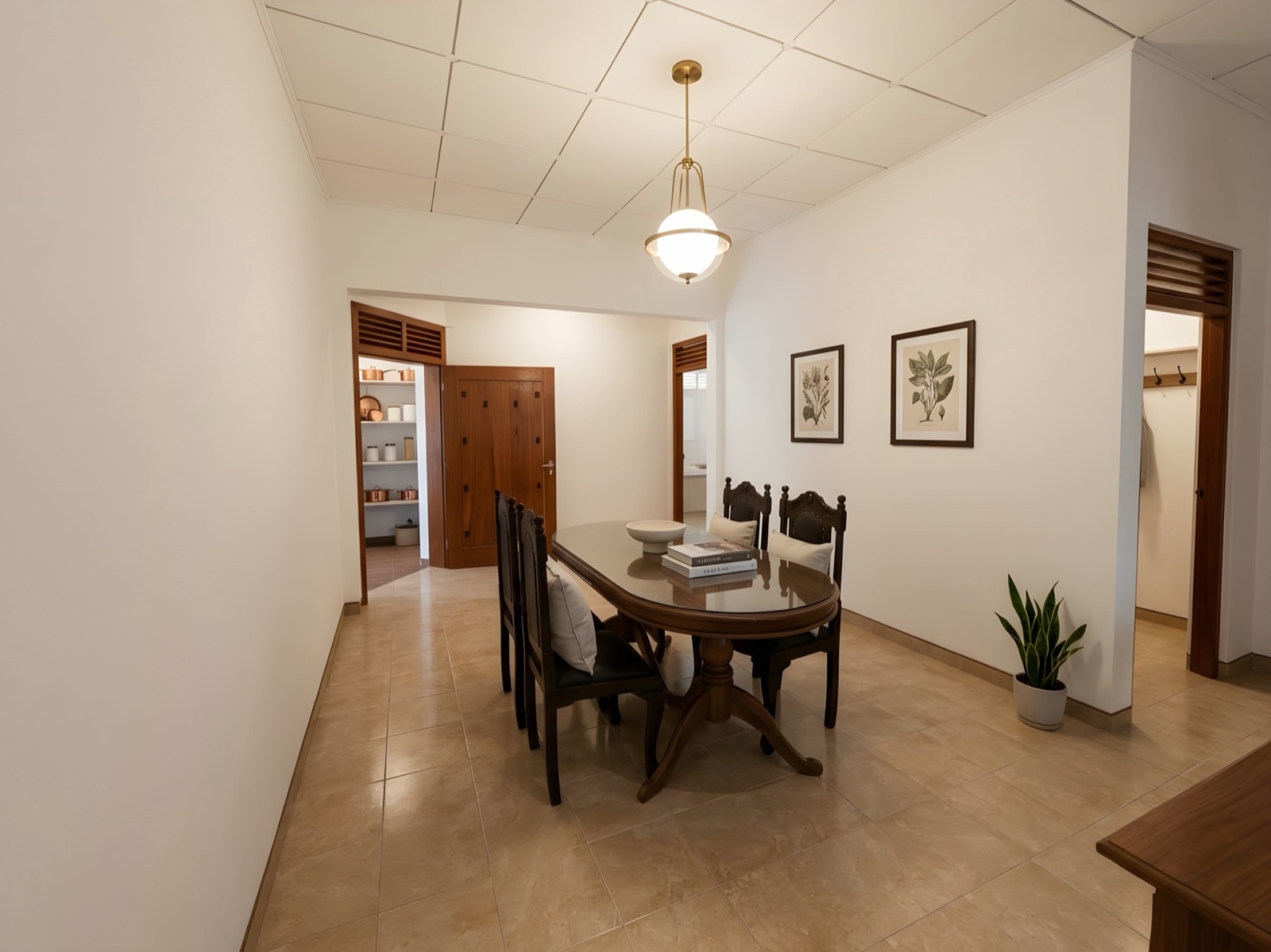 Dining table in the open-plan hallway